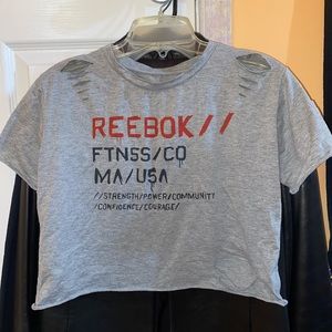 Cropped Reebok Shirt
